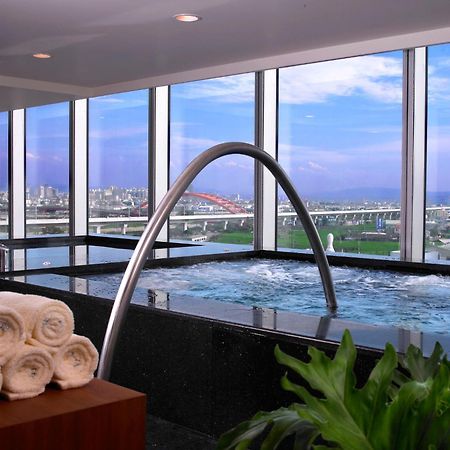 Windsor Hotel Tajcshung Kültér fotó The spa at the InterContinental